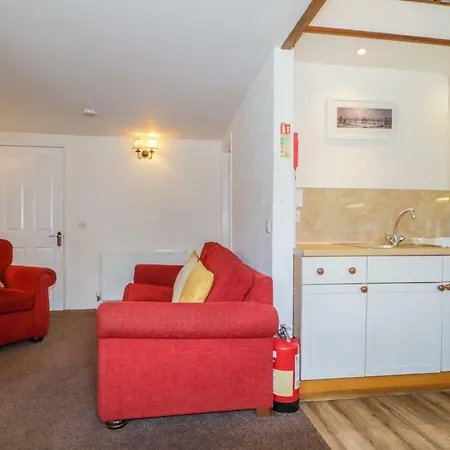 2 * Keswick (Cumbria)